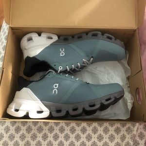 Mens Oncloud cloud flyer running shoes in sea glacier